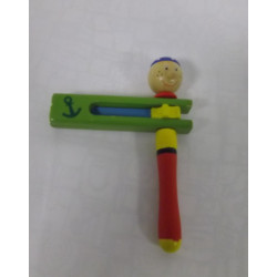 Crécelle en bois
