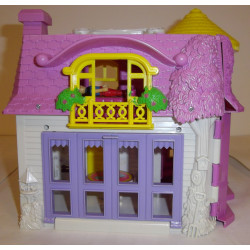 Maison rose familiale
