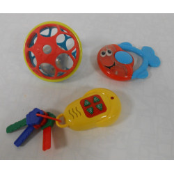 Lots petits jouets premiers...