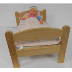 Poupee chiffon avec son lit...